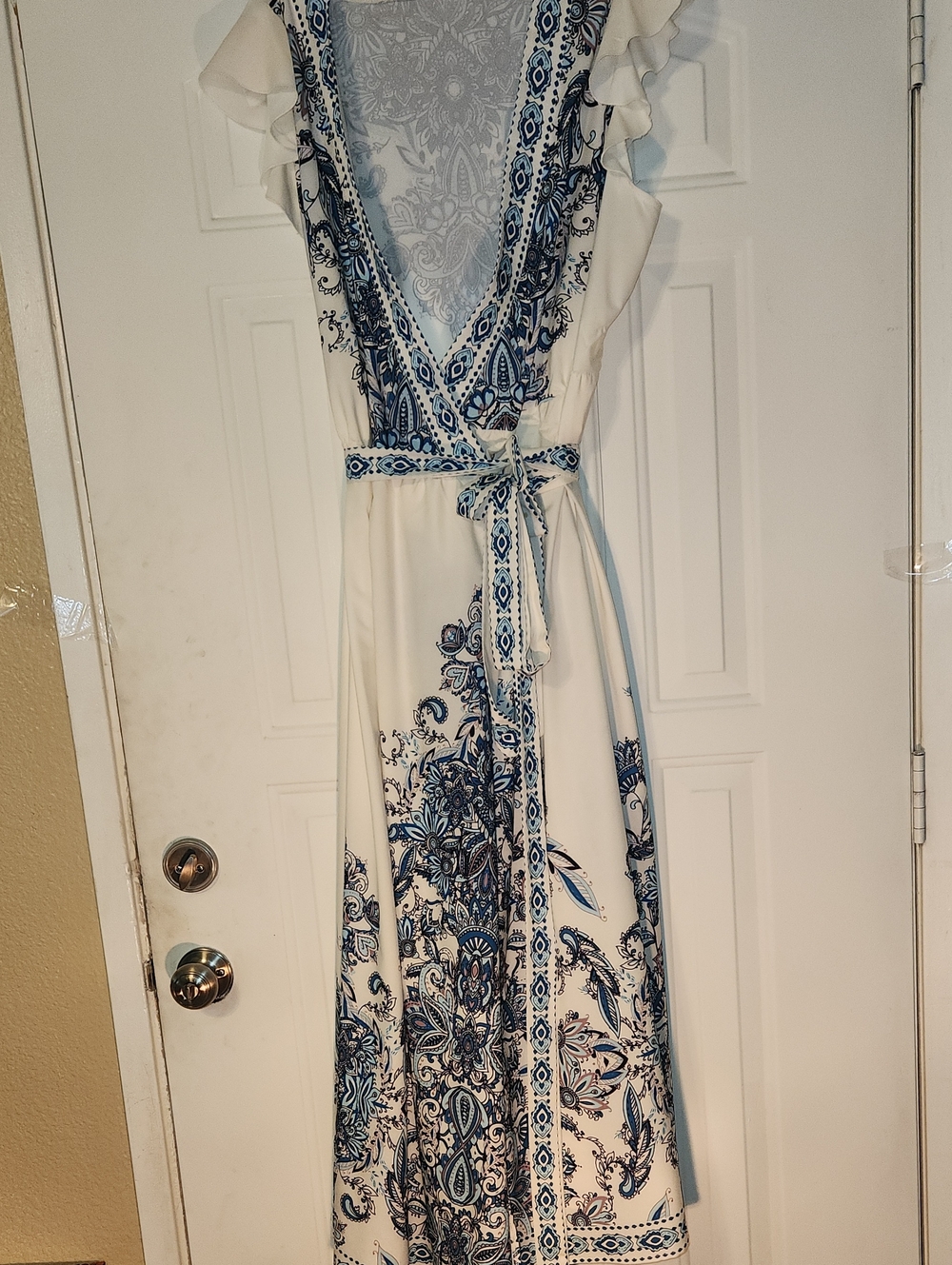 SHEIN White Maxi Dress with Blue Paisley Print and Tie Waist